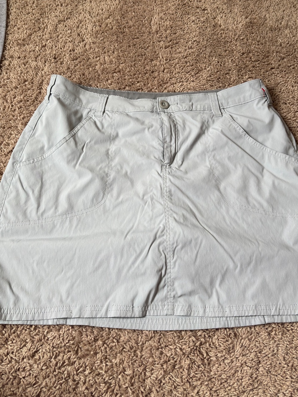 Light Gray Casual Skirt with Front Pockets